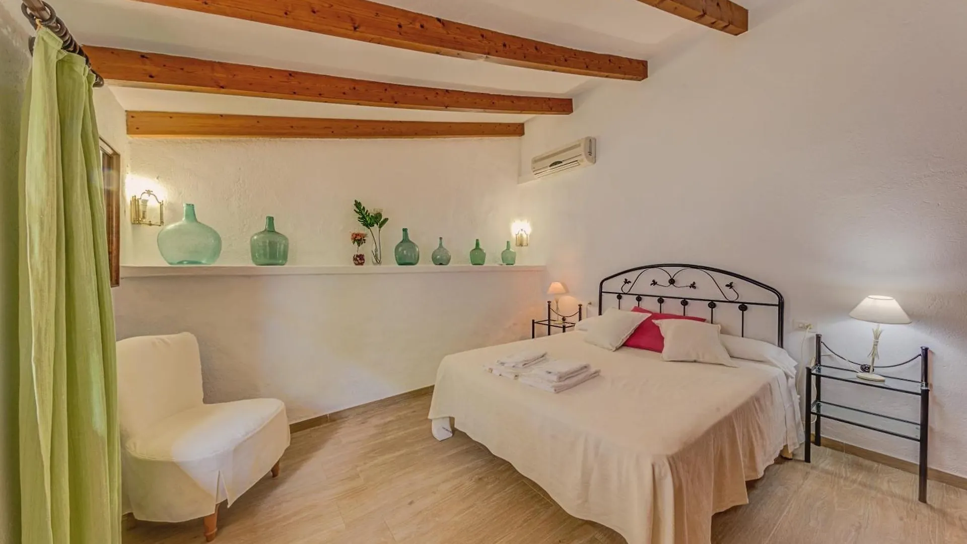 Villa Can Salas By Sealand Villas Pollenca