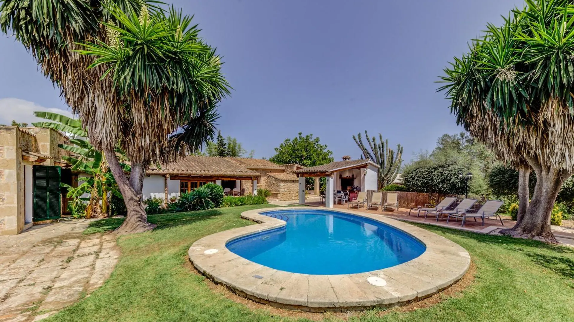 Villa Can Salas By Sealand Villas Pollenca