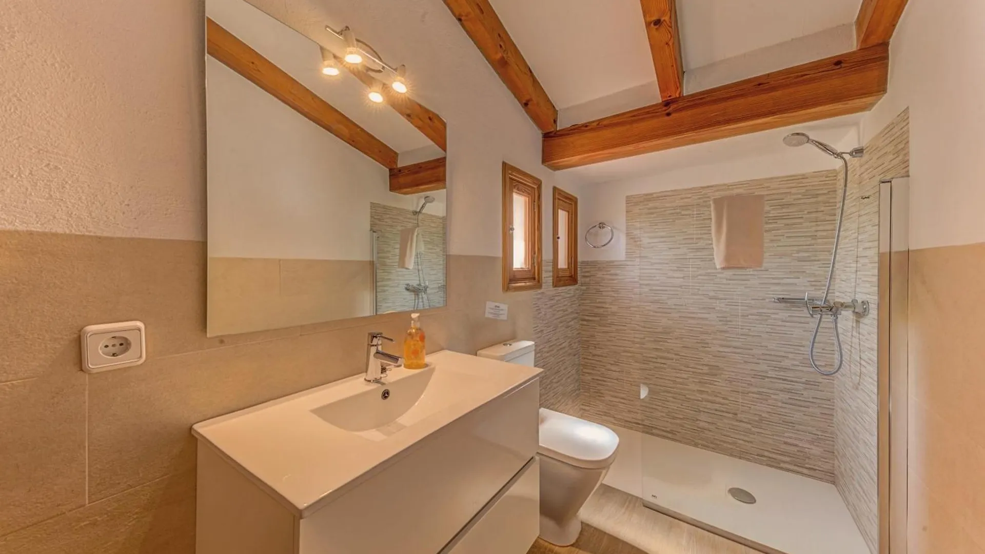 Villa Can Salas By Sealand Villas Pollensa