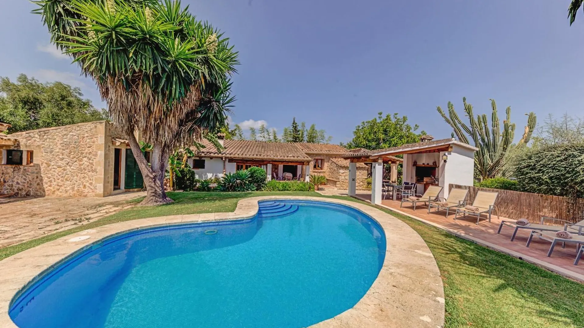 Villa Can Salas By Sealand Villas Pollenca